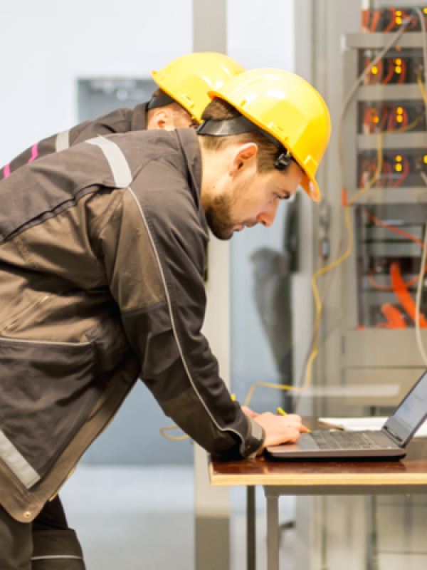 engenheiro-eletricista-1.webp